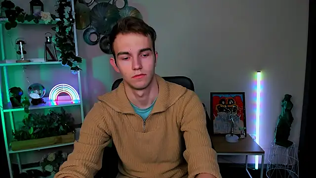 astren villo online show from 03/24/26, 07:24