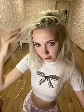 Regina Patty online show from 10/23/25, 01:32