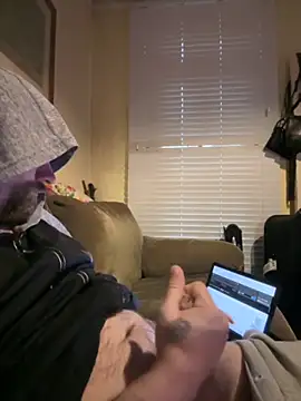 Snapshot of Otis_Firefly chatting on 10/18/25, 06:58 Otis Firefly online show from 10/18/25, 06:58