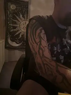 Snapshot of Otis_Firefly chatting on 10/19/25, 06:08 Otis Firefly online show from 10/19/25, 06:08