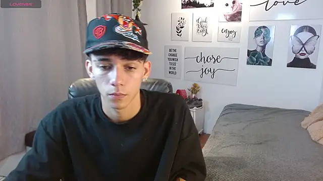 AmethystShadow17 online show from 11/07/25, 05:46