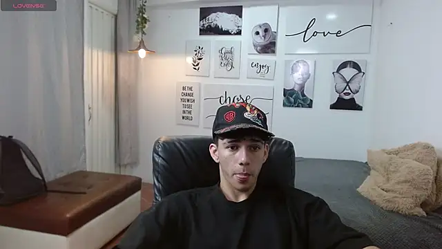 AmethystShadow17 online show from 11/12/25, 03:56