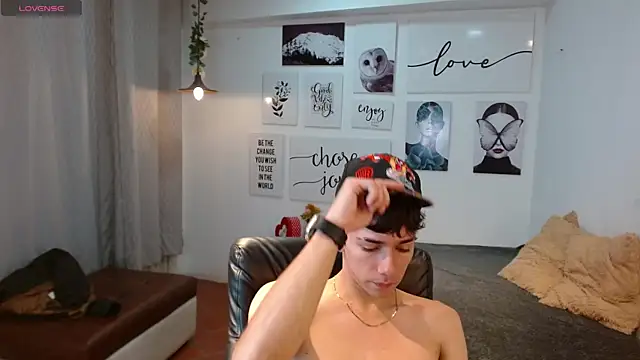 AmethystShadow17 online show from 11/25/25, 03:45