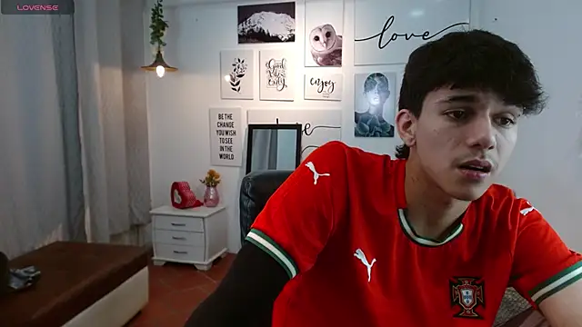 AmethystShadow17 online show from 12/19/25, 09:44