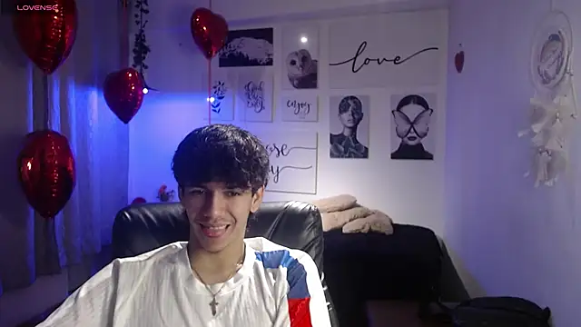 AmethystShadow17 online show from 02/19/26, 07:54