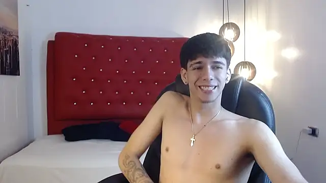 AmethystShadow17 online show from 03/24/26, 08:47