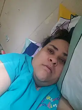 Snapshot of BigBusty_VoluptuousMilfX chatting on 10/15/25, 11:54 BigBusty VoluptuousMilfX online show from 10/15/25, 11:54