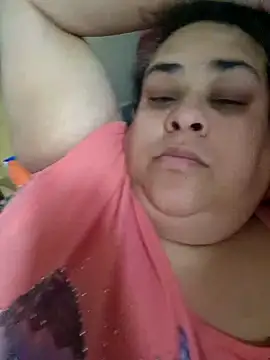 Snapshot of BigBusty_VoluptuousMilfX chatting on 10/30/25, 01:34 BigBusty VoluptuousMilfX online show from 10/30/25, 01:34