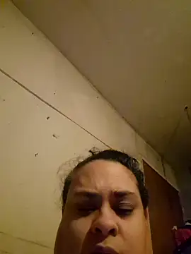 Snapshot of BigBusty_VoluptuousMilfX chatting on 10/31/25, 01:39 BigBusty VoluptuousMilfX online show from 10/31/25, 01:39