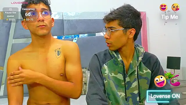 Desire4Duo online show from 11/17/25, 01:06