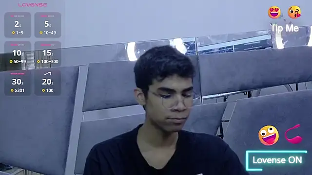 Desire4Duo online show from 11/20/25, 01:33