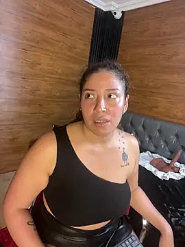 Yvonny27 online show from 03/09/26, 07:40