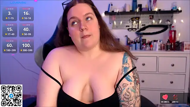 Snapshot of SummerTina chatting on 12/01/24, 07:36 SummerTina online show from 12/01/24, 07:36