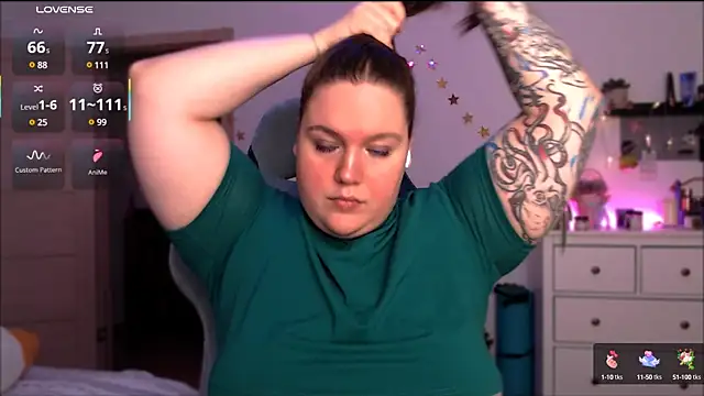 Snapshot of SummerTina chatting on 03/20/25, 08:29 SummerTina online show from 03/20/25, 08:29