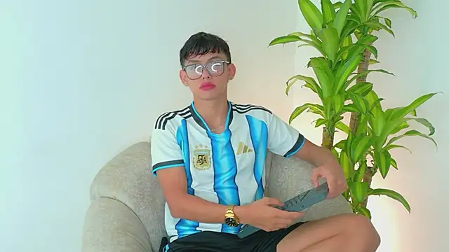 Axel Cody  online show from 05/02/26, 07:30