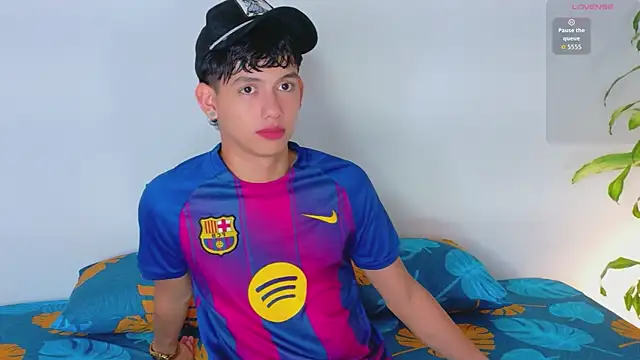 Snapshot of Axel_Cody_ chatting on 06/19/26, 01:21 Axel Cody online show from 06/19/26, 01:21