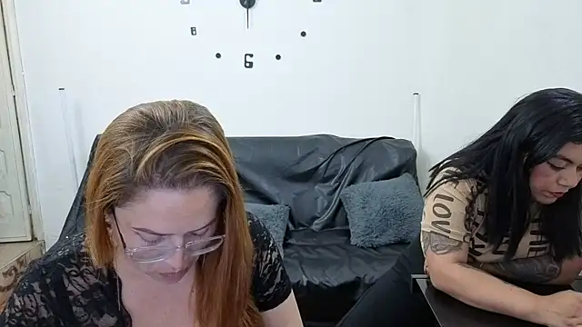 lesb milf online show from 04/21/26, 06:23