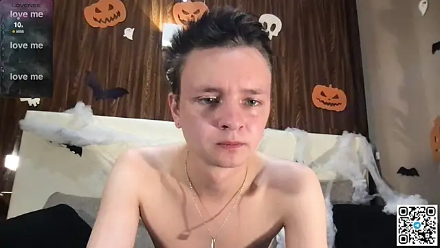 Snapshot of Logan_mett chatting on 11/02/25, 04:09 Logan mett online show from 11/02/25, 04:09