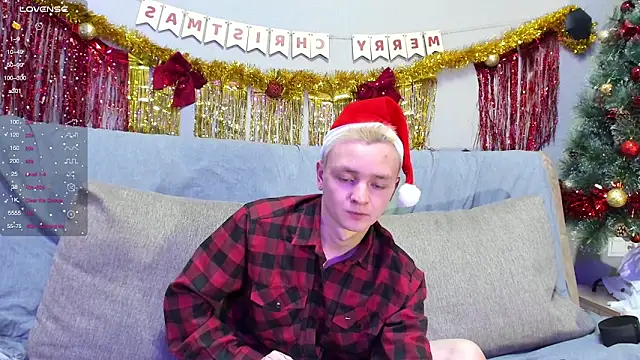 Snapshot of Logan_mett chatting on 12/17/25, 08:09 Logan mett online show from 12/17/25, 08:09