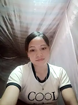 huhu-sexxy online show from 10/18/25, 01:45