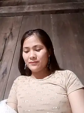 Snapshot of Lyssa-a chatting on 05/08/26, 01:33 Lyssa-a online show from 05/08/26, 01:33