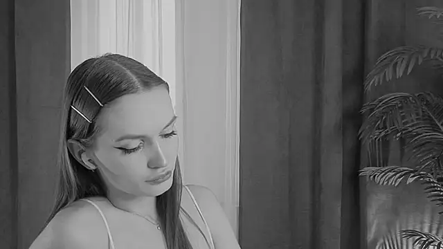 VickiRoom online show from 05/27/26, 01:57