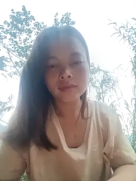 Nguyet2k4 online show from 04/07/26, 10:53