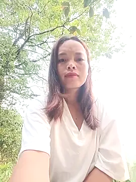 Nguyet2k4 online show from 04/16/26, 11:07