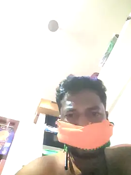 Snapshot of Vickyins480000 chatting on 10/27/25, 06:12 Vickyins480000 online show from 10/27/25, 06:12