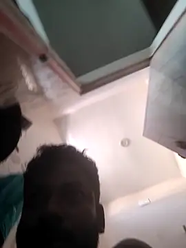 Snapshot of Vickyins480000 chatting on 10/30/25, 02:02 Vickyins480000 online show from 10/30/25, 02:02