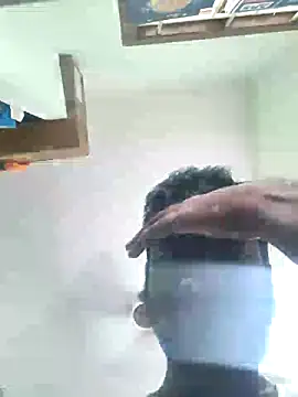 Snapshot of Vickyins480000 chatting on 11/05/25, 08:47 Vickyins480000 online show from 11/05/25, 08:47