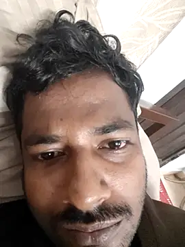 Snapshot of Vickyins480000 chatting on 11/08/25, 03:45 Vickyins480000 online show from 11/08/25, 03:45