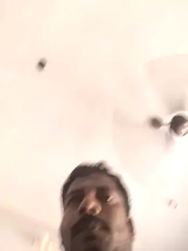 Snapshot of Vickyins480000 chatting on 11/10/25, 04:55 Vickyins480000 online show from 11/10/25, 04:55