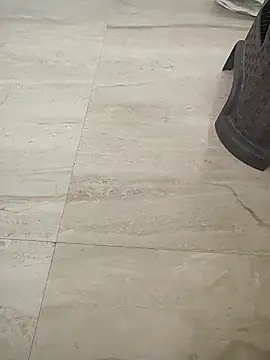 Snapshot of Vickyins480000 chatting on 12/17/25, 10:10 Vickyins480000 online show from 12/17/25, 10:10