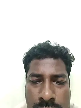 Snapshot of Vickyins480000 chatting on 12/17/25, 10:16 Vickyins480000 online show from 12/17/25, 10:16