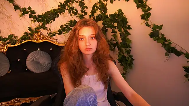 CuteeFoxy online show from 11/13/25, 03:55