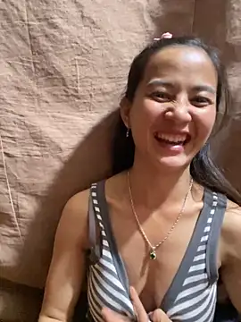 Miss-World00 online show from 11/21/25, 05:17