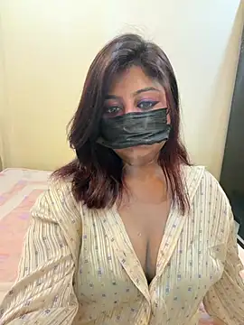 Snapshot of payal_mittal chatting on 05/19/26, 08:48 payal mittal online show from 05/19/26, 08:48