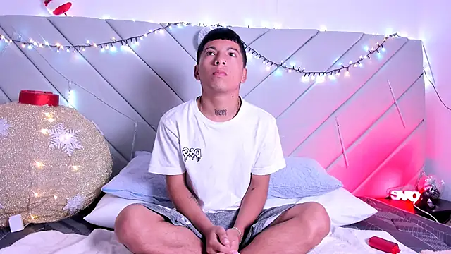 little kris1 online show from 12/05/25, 12:03