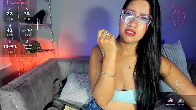 charlhot  online show from 11/19/25, 01:11