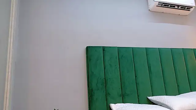 NaughtyHally  online show from 06/25/26, 12:20