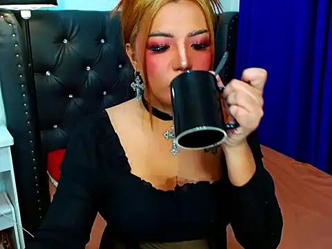 LovelyTs4U online show from 04/06/26, 10:16