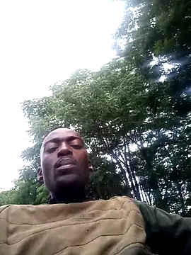 Snapshot of Musa2628 chatting on 10/19/25, 12:39 Musa2628 online show from 10/19/25, 12:39