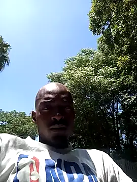 Snapshot of Musa2628 chatting on 10/21/25, 09:21 Musa2628 online show from 10/21/25, 09:21