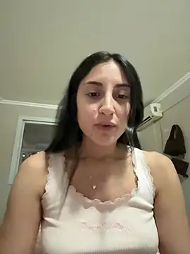 Snapshot of itsmiasofia chatting on 05/22/26, 11:54 itsmiasofia online show from 05/22/26, 11:54