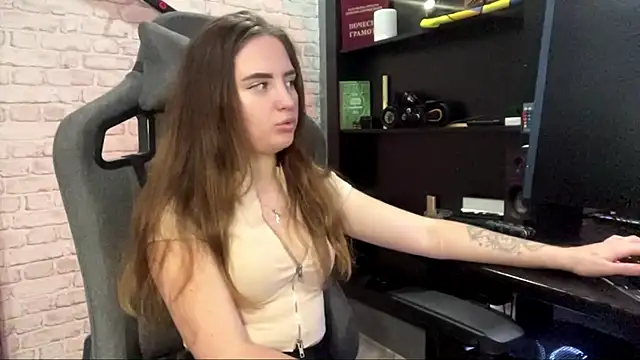 GreatMolly online show from 10/15/25, 06:02