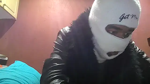 Snapshot of kingjozi121 chatting on 05/13/26, 04:26 kingjozi121 online show from 05/13/26, 04:26