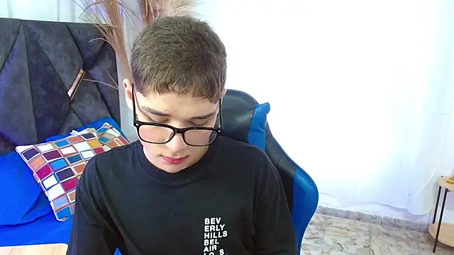 Mattass18 online show from 11/12/25, 01:44