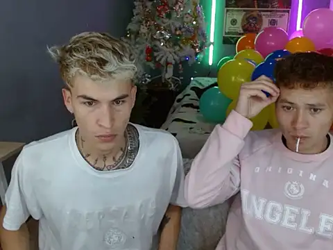 Latin boysxxxx online show from 11/14/25, 11:57