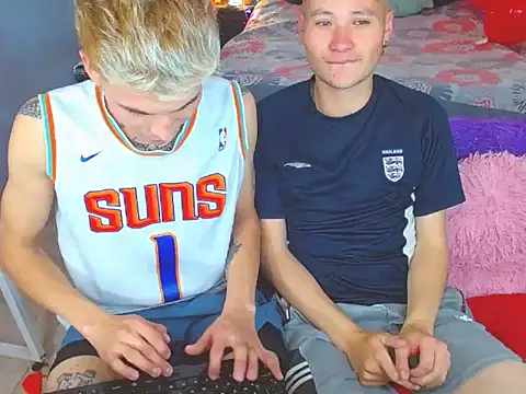 Latin boysxxxx online show from 11/15/25, 11:32